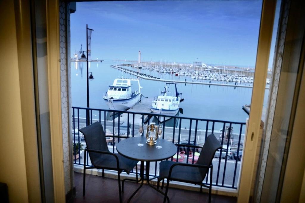"Luigi" Balcon Sur La Mer Et Le Port De แซ็ต ภายนอก รูปภาพ