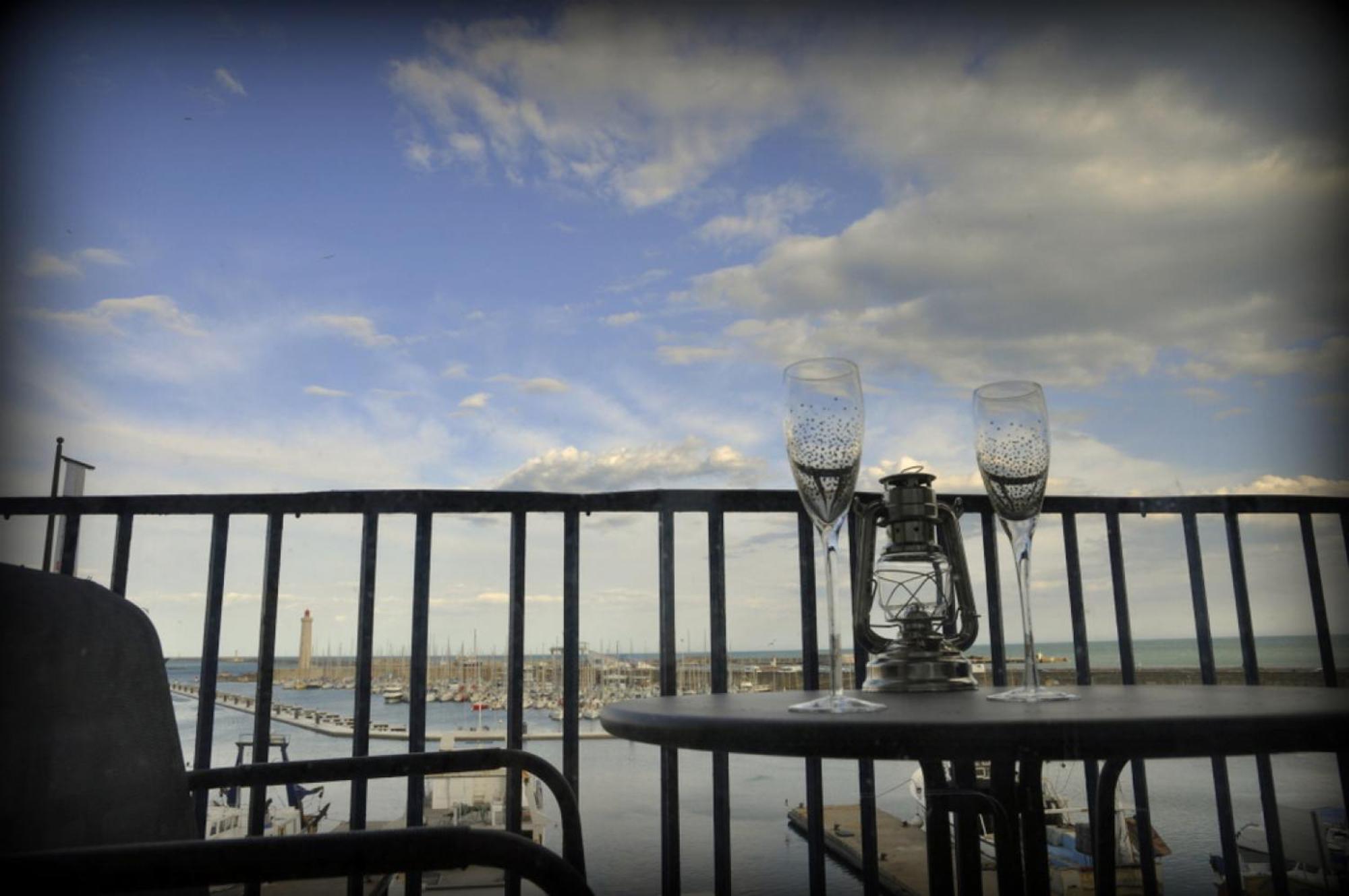 "Luigi" Balcon Sur La Mer Et Le Port De แซ็ต ภายนอก รูปภาพ